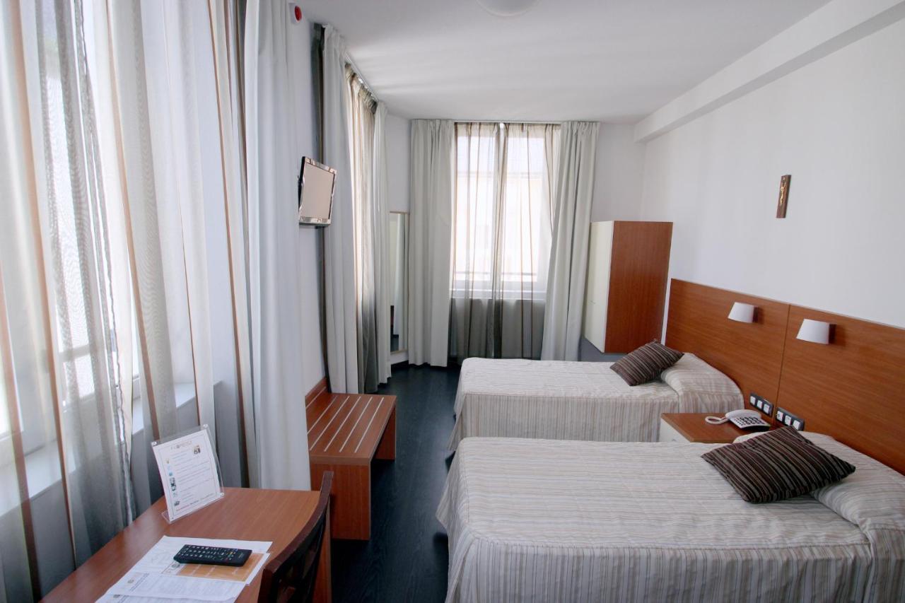 Hotel Florence Lourdes Oda fotoğraf